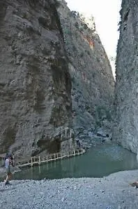 Atlantica Yakinthos 3*