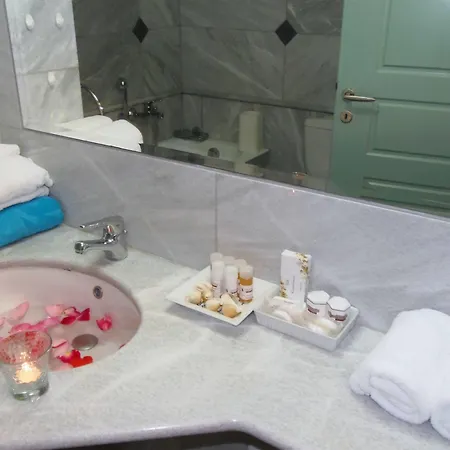 Atlantica Yakinthos Hotel 3*